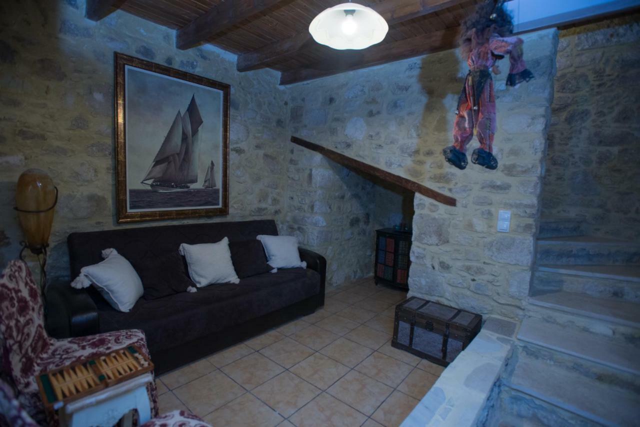 Villa Kamelia-Renovated Old House-South Crete Galia ภายนอก รูปภาพ